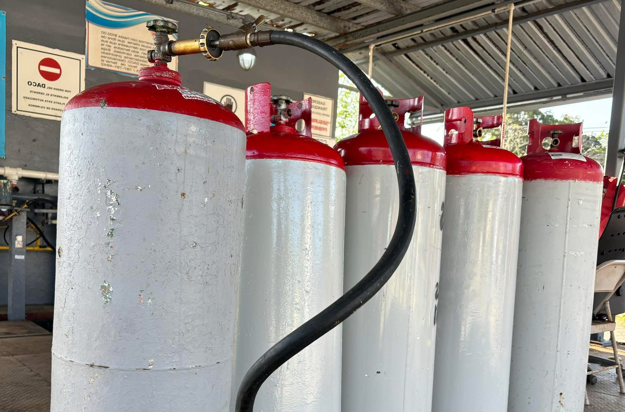 Equipo técnico Maná Gas